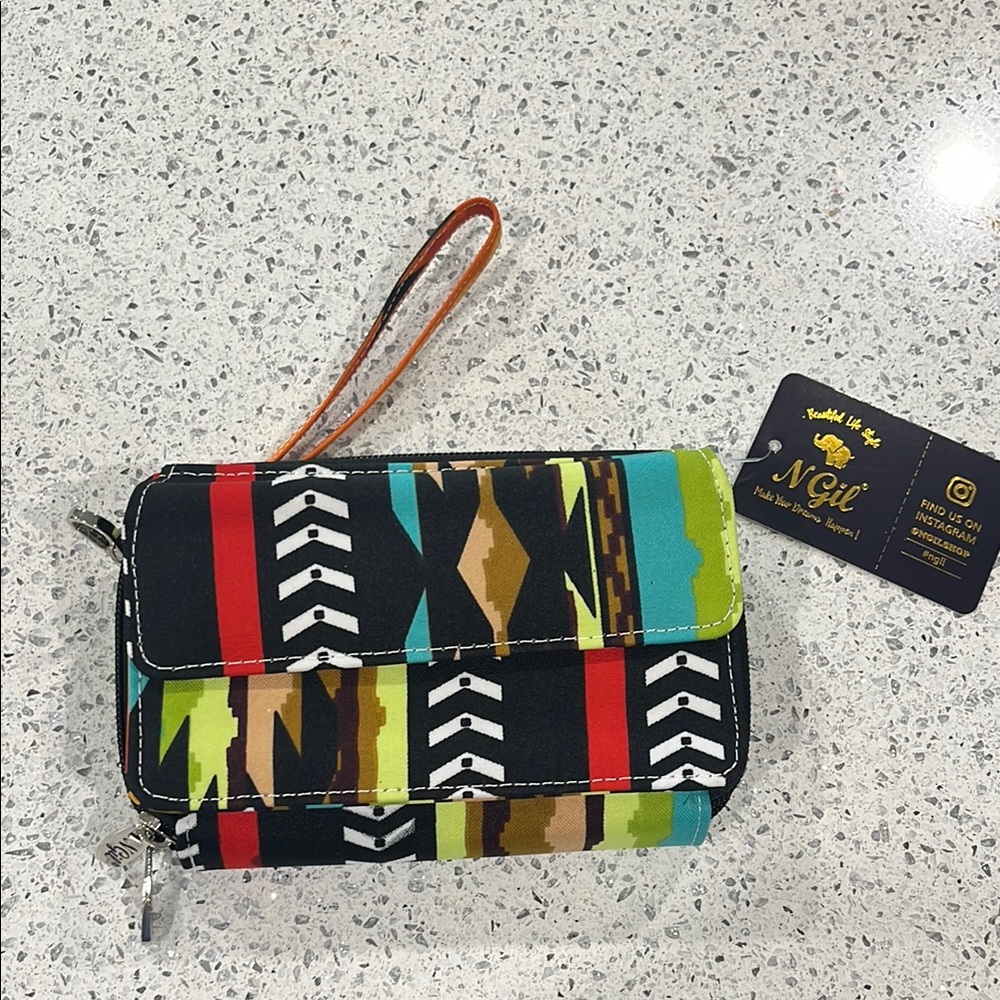 Black and Red Geometric Wristlet Clutch/Crossbody